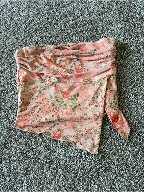 Floral Print Strapless Crop Top in Pink